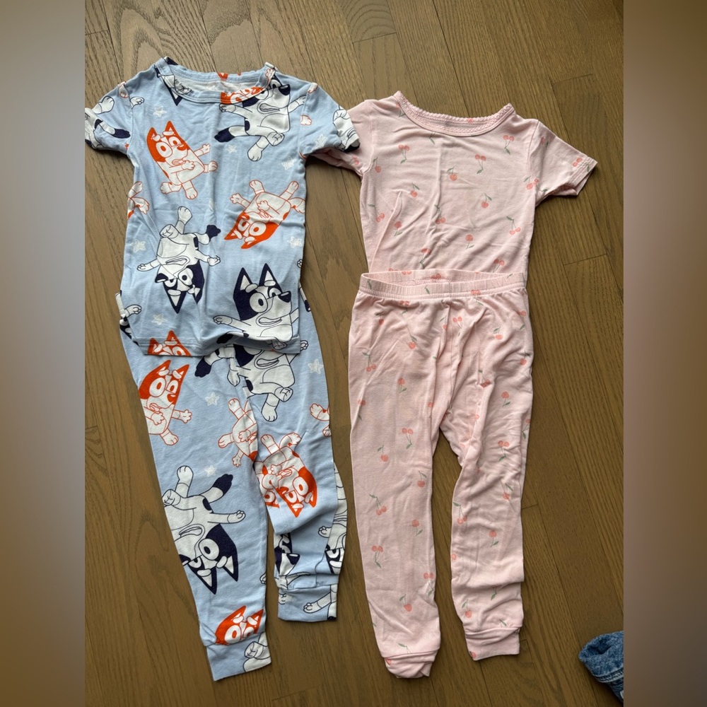 18 mo - 2T Kids' Bluey and Cherry Pajama Set
